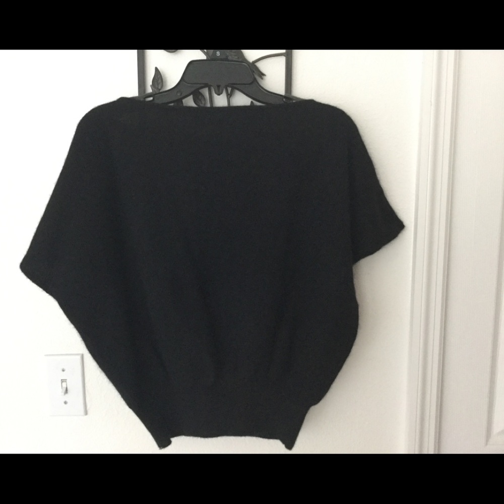 SOLD🔺Vintage beaded Sweater - Picture 3 of 3